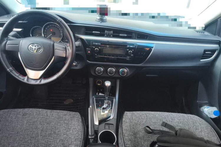 Used Toyota Levin 2016 1.6G CVT Elite Edition Center Console