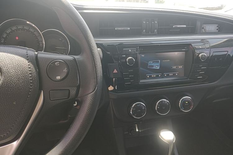 Used Toyota Levin 2016 1.6G CVT Elite Edition Center Console