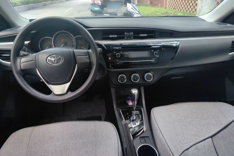 Used Toyota Levin 2016 1.6G CVT Elite Edition Center Console