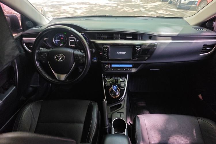 Used Toyota Levin 2016 Dual-Engine 1.8H V E-CVT Luxury Edition Center Console