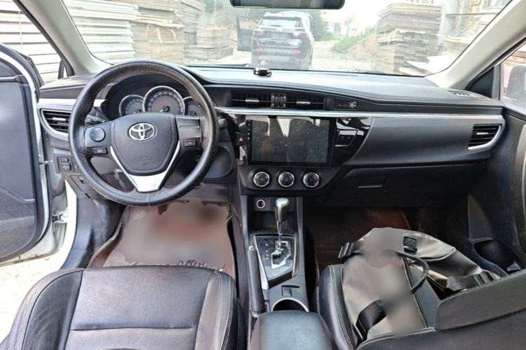 Used Toyota Levin 2016 1.6G-L CVT Leading Edition Center Console