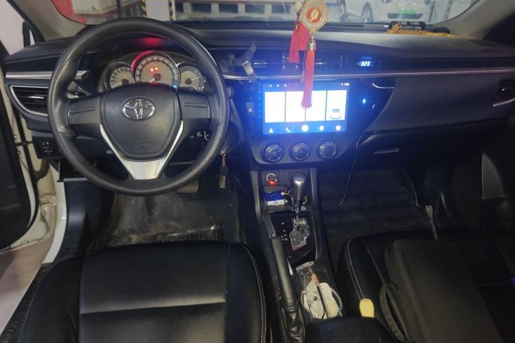 Used Toyota Levin 2016 1.6G CVT Elite Edition Center Console