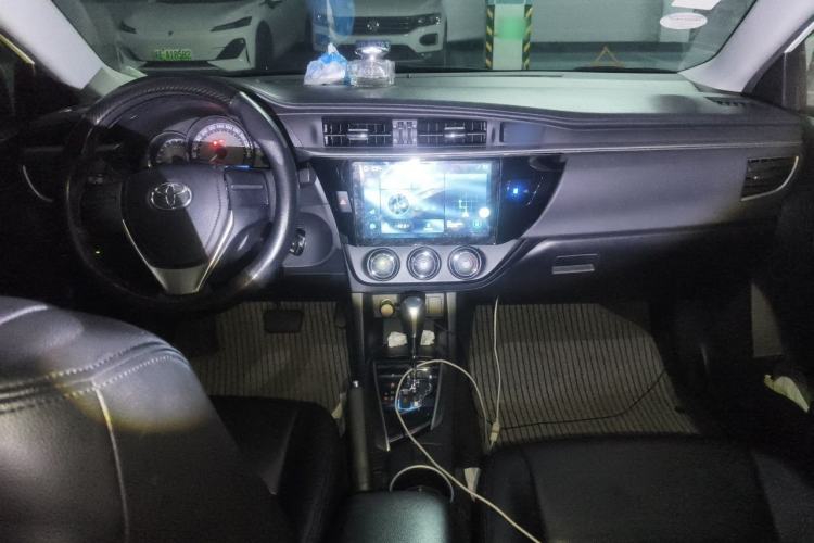 Used Toyota Levin 2016 1.6G CVT Elite Edition Center Console