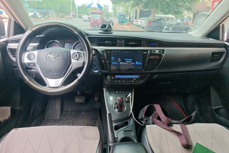 Used Toyota Levin 2016 Dual-Engine 1.8H GS E-CVT Elite Model with Sunroof Center Console
