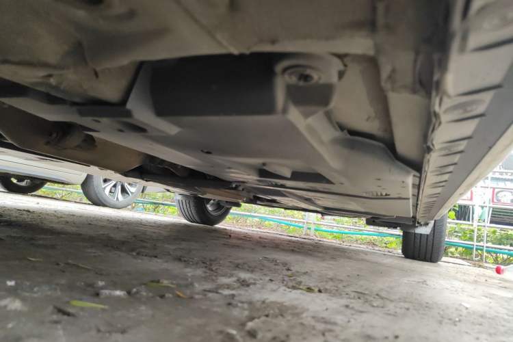 Used Toyota Levin 2016 Dual-Engine 1.8H V E-CVT Luxury Edition Chassis Front Left