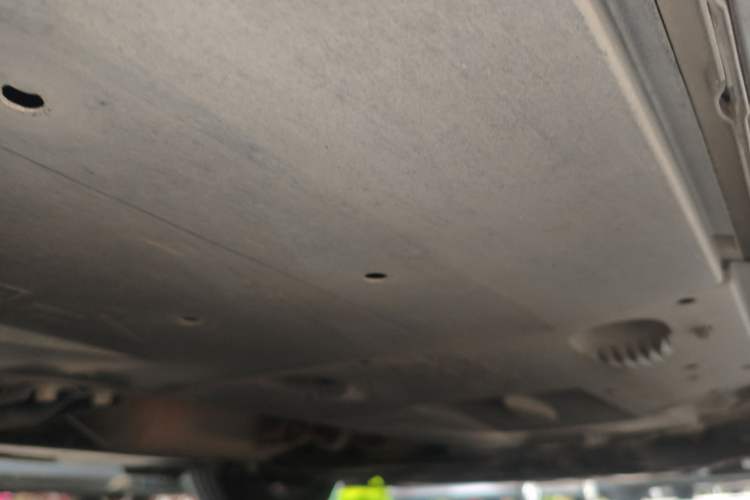 Used Toyota Levin 2016 Dual-Engine 1.8H GS E-CVT Elite Model with Sunroof Chassis Front Right
