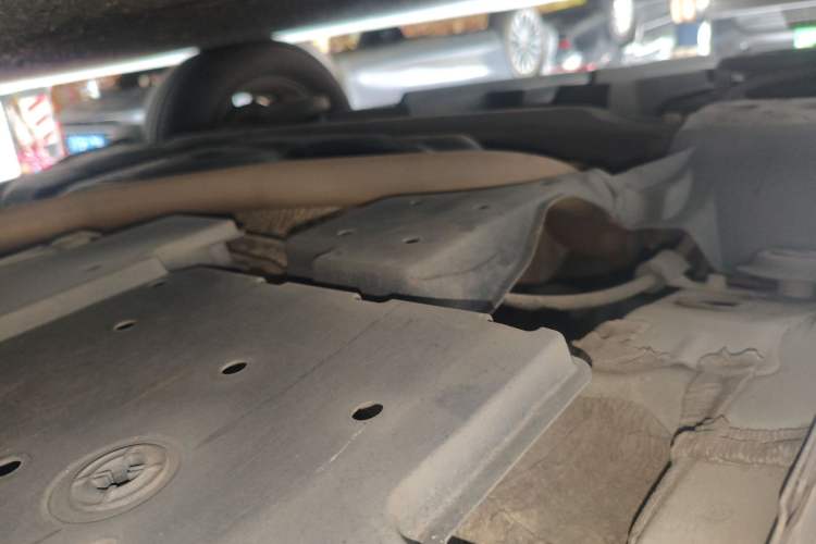 Used Toyota Levin 2016 Dual-Engine 1.8H GS E-CVT Elite Model with Sunroof Chassis Rear Right
