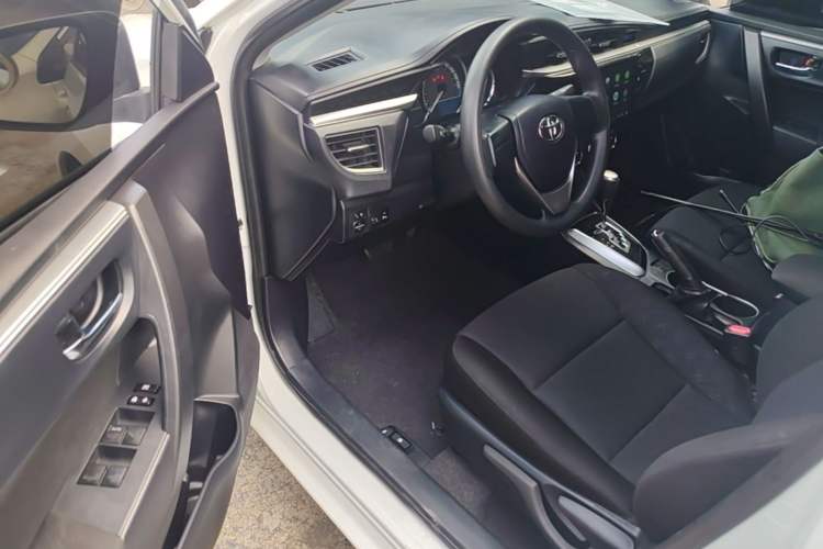 Used Toyota Levin 2016 1.6G CVT Elite Edition Driver Seat