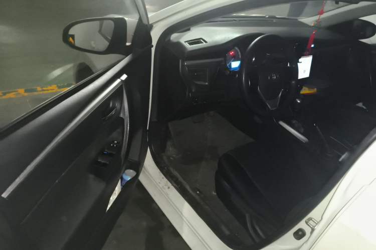 Used Toyota Levin 2016 1.6G CVT Elite Edition Driver Seat