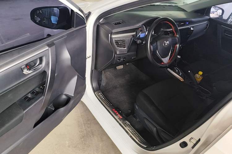 Used Toyota Levin 2016 1.6G CVT Elite Edition Driver Seat