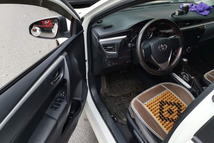 Used Toyota Levin 2016 1.6G CVT Elite Edition Driver Seat
