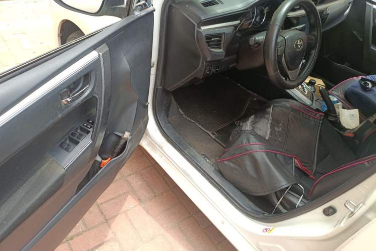 Used Toyota Levin 2016 1.6G CVT Elite Edition Driver Seat