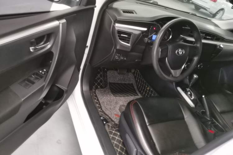 Used Toyota Levin 2016 1.6G CVT Elite Edition Driver Seat