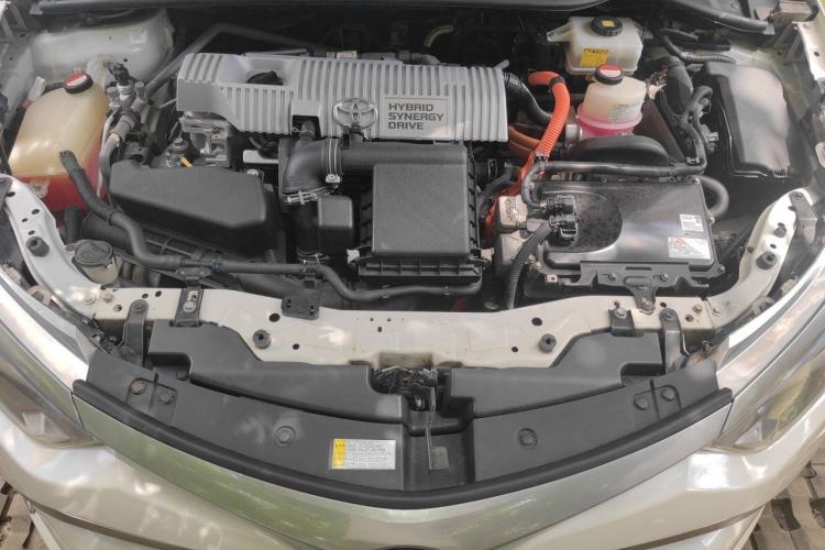 Used Toyota Levin 2016 Dual-Engine 1.8H GS E-CVT Elite Model with Sunroof Engine Bay