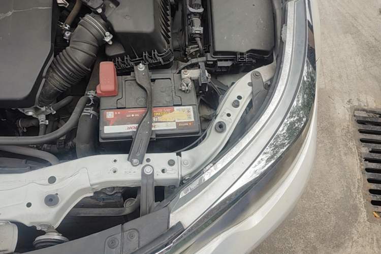 Used Toyota Levin 2016 1.6G CVT Elite Edition Engine Bay Left