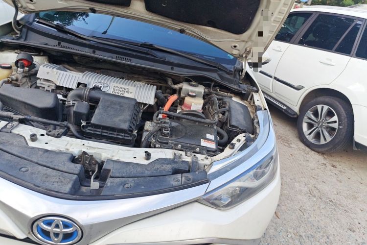 Used Toyota Levin 2016 Dual-Engine 1.8H GS E-CVT Elite Model with Sunroof Engine Bay Left