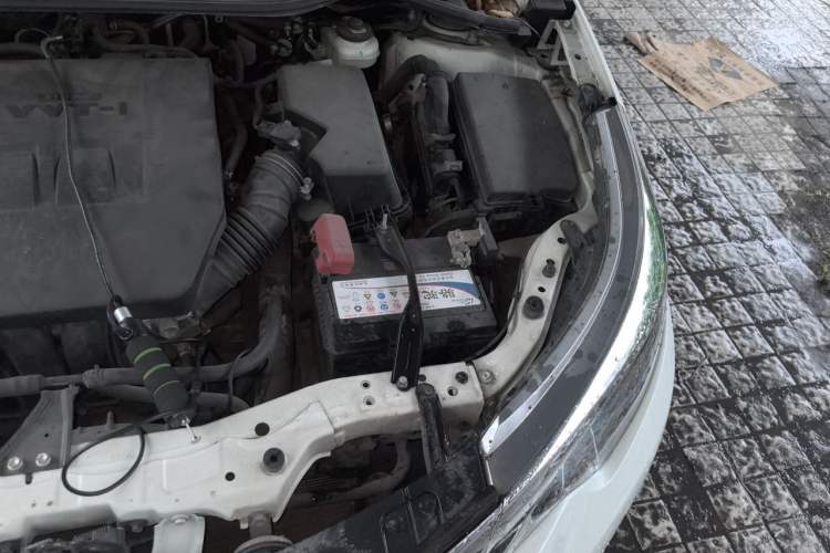 Used Toyota Levin 2016 1.6G CVT Elite Edition Engine Bay Left