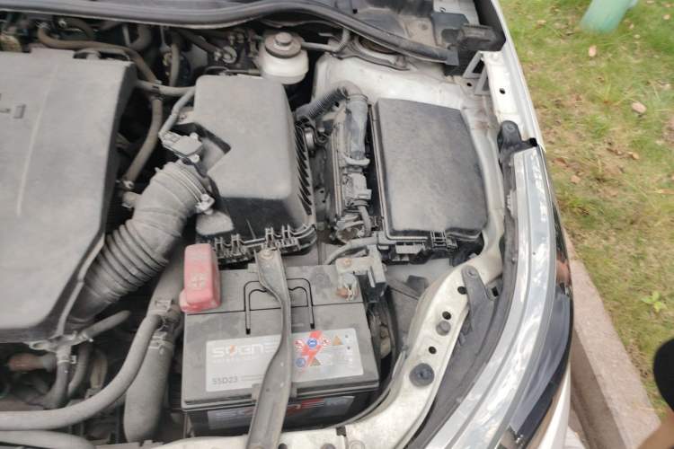 Used Toyota Levin 2016 1.6G CVT Elite Edition Engine Bay Left