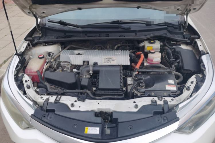 Used Toyota Levin 2016 Dual-Engine 1.8H GS E-CVT Elite Model with Sunroof Engine Bay