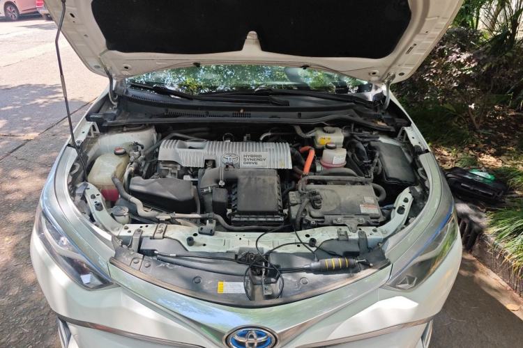 Used Toyota Levin 2016 Dual-Engine 1.8H V E-CVT Luxury Edition Engine Bay