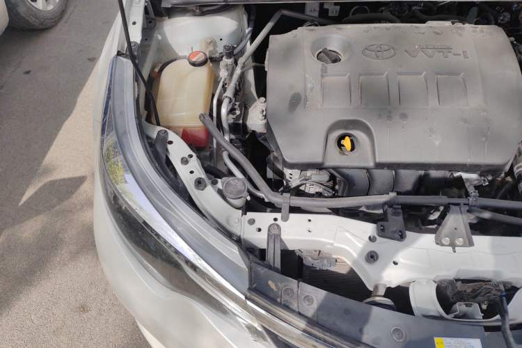 Used Toyota Levin 2016 1.6G CVT Elite Edition Engine Bay Right