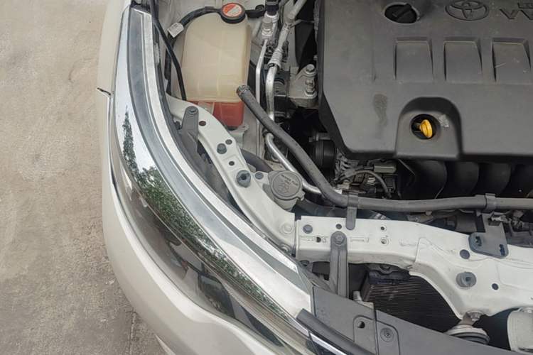 Used Toyota Levin 2016 1.6G CVT Elite Edition Engine Bay Right