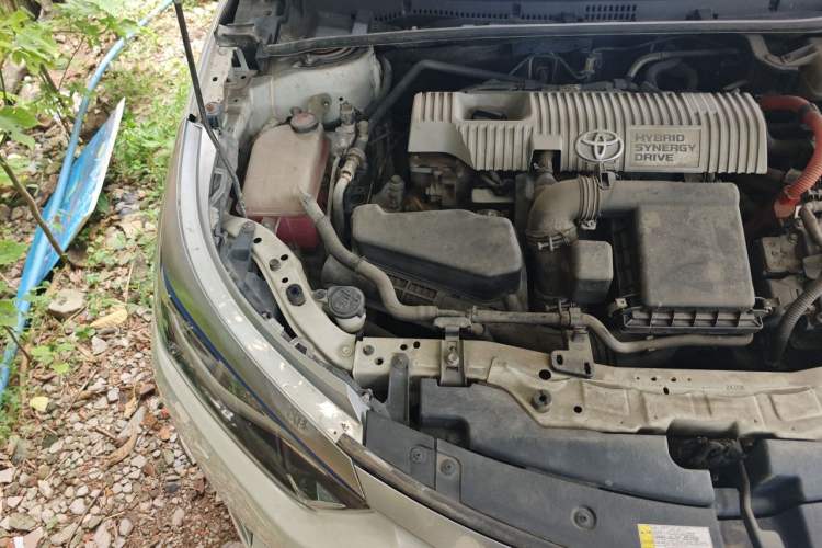 Used Toyota Levin 2016 Dual-Engine 1.8H V E-CVT Luxury Edition Engine Bay Right