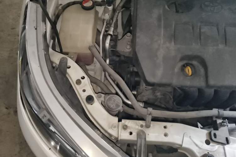 Used Toyota Levin 2016 1.6G CVT Elite Edition Engine Bay Right