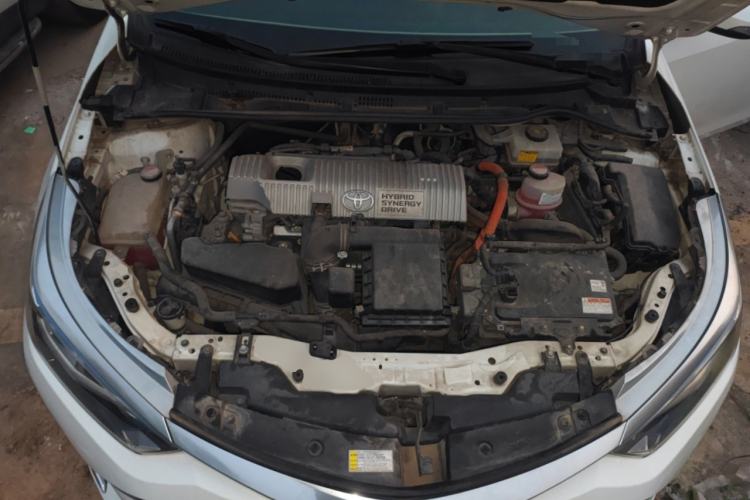 Used Toyota Levin 2016 Dual-Engine 1.8H GS E-CVT Elite Model with Sunroof Engine Bay