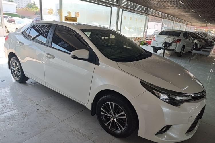 Used Toyota Levin 2016 1.6G CVT Elite Edition Front Right 45 Deg