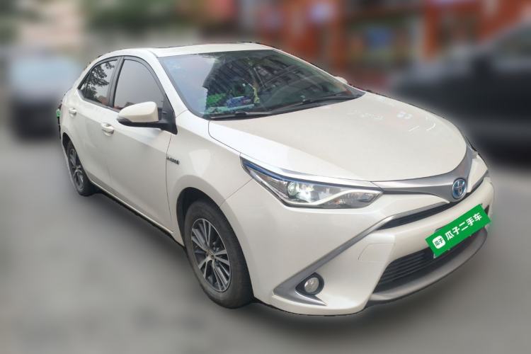 Used Toyota Levin 2016 Dual-Engine 1.8H GS E-CVT Elite Model with Sunroof Front Right 45 Deg