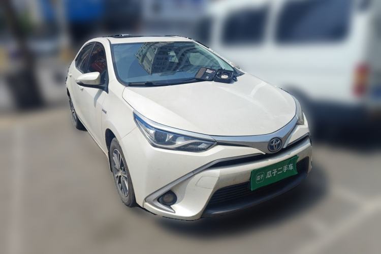 Used Toyota Levin 2016 Dual-Engine 1.8H GS E-CVT Elite Model with Sunroof Front Right 45 Deg