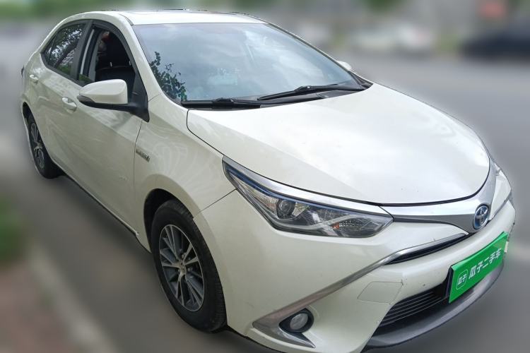 Used Toyota Levin 2016 Dual-Engine 1.8H GS E-CVT Elite Model with Sunroof Front Right 45 Deg