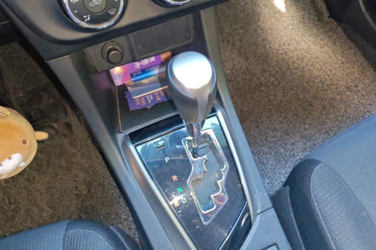 Used Toyota Levin 2016 1.6G CVT Elite Edition Gear Lever