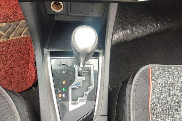 Used Toyota Levin 2016 1.6G CVT Elite Edition Gear Lever