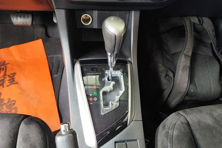 Used Toyota Levin 2016 1.6G CVT Elite Edition Gear Lever