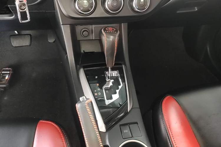 Used Toyota Levin 2016 1.6G CVT Elite Edition Gear Lever
