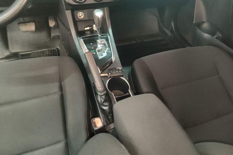 Used Toyota Levin 2016 1.6G CVT Elite Edition Gear Lever
