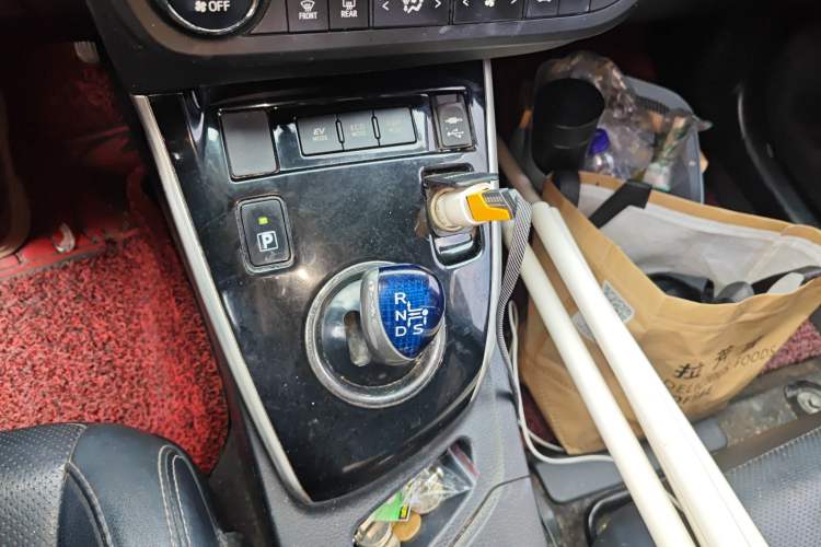 Used Toyota Levin 2016 Dual-Engine 1.8H GS-L E-CVT Leading Edition Gear Lever