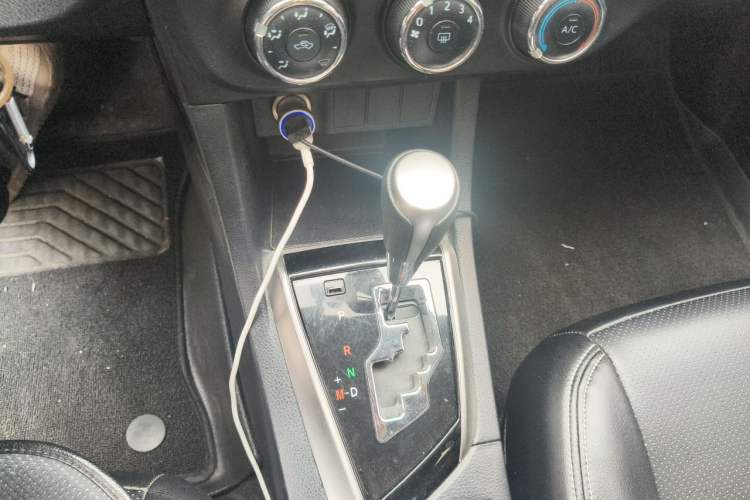 Used Toyota Levin 2016 1.6G CVT Elite Edition Gear Lever