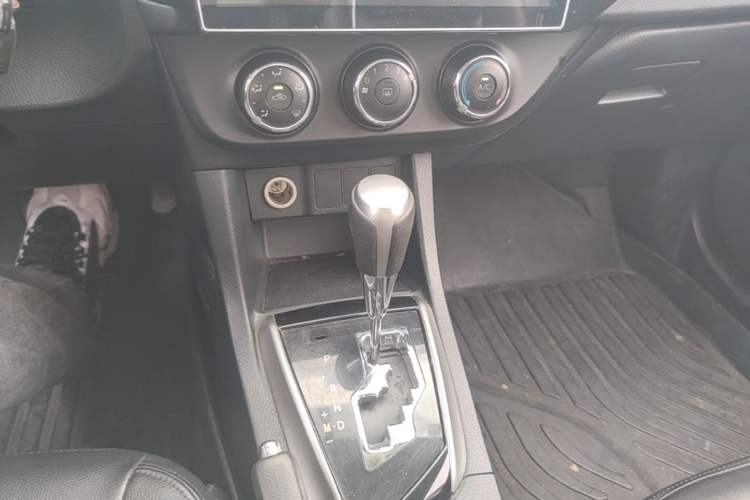 Used Toyota Levin 2016 1.6G CVT Elite Edition Gear Lever