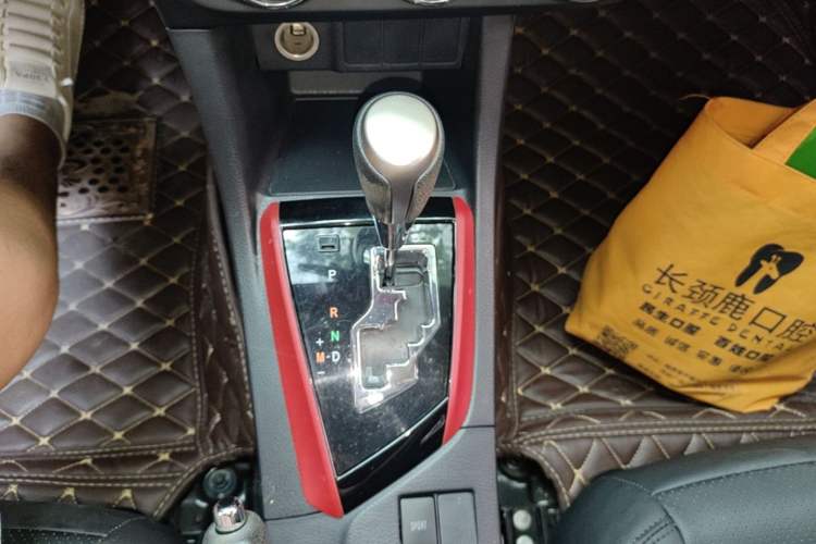 Used Toyota Levin 2016 1.6G CVT Elite Edition Gear Lever