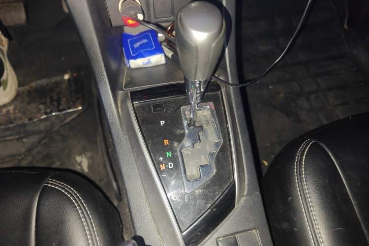 Used Toyota Levin 2016 1.6G CVT Elite Edition Gear Lever