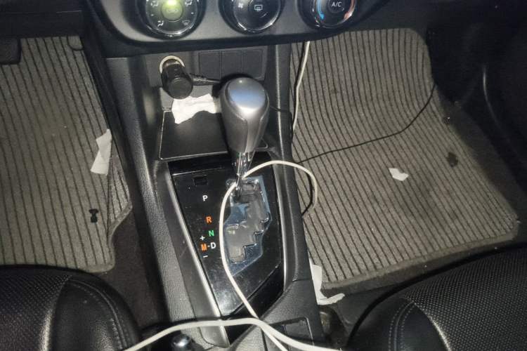Used Toyota Levin 2016 1.6G CVT Elite Edition Gear Lever