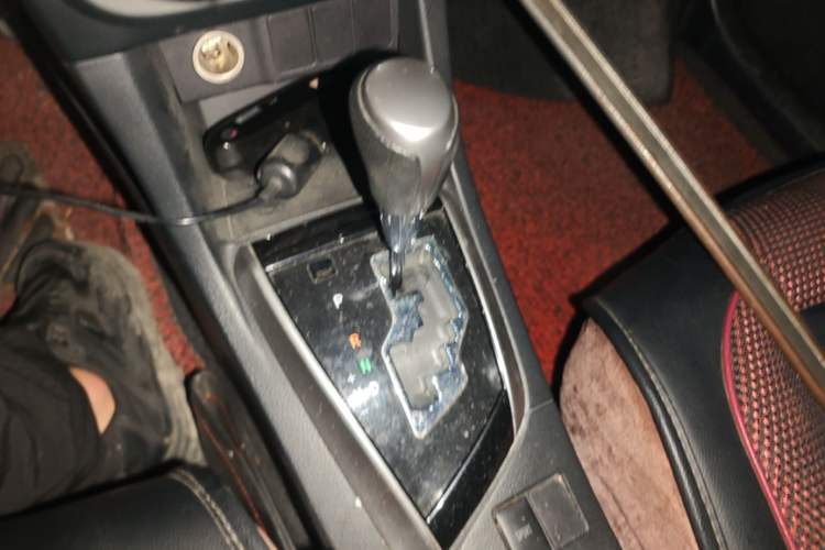 Used Toyota Levin 2016 1.6G CVT Elite Edition Gear Lever