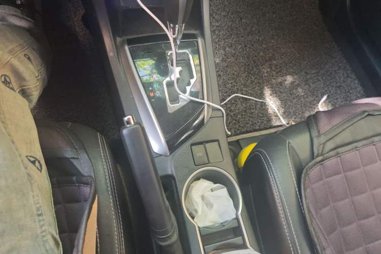 Used Toyota Levin 2016 1.6G-L CVT Leading Edition Gear Lever