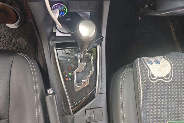Used Toyota Levin 2016 1.6G CVT Elite Edition Gear Lever