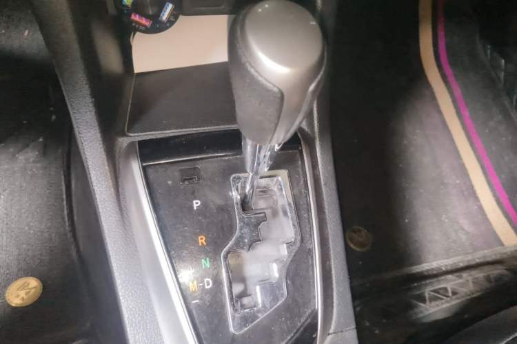Used Toyota Levin 2016 1.6G CVT Elite Edition Gear Lever