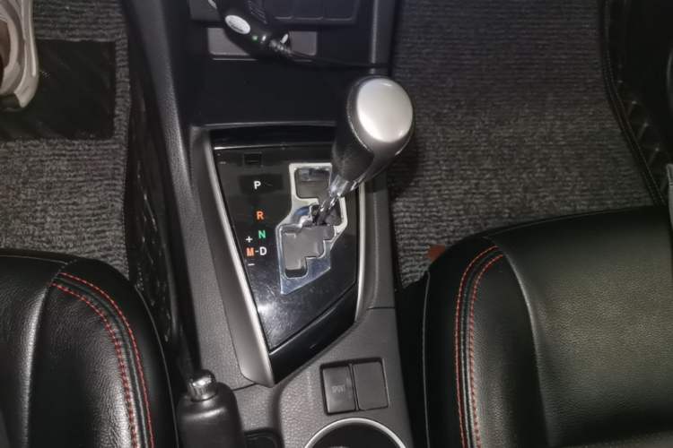 Used Toyota Levin 2016 1.6G CVT Elite Edition Gear Lever
