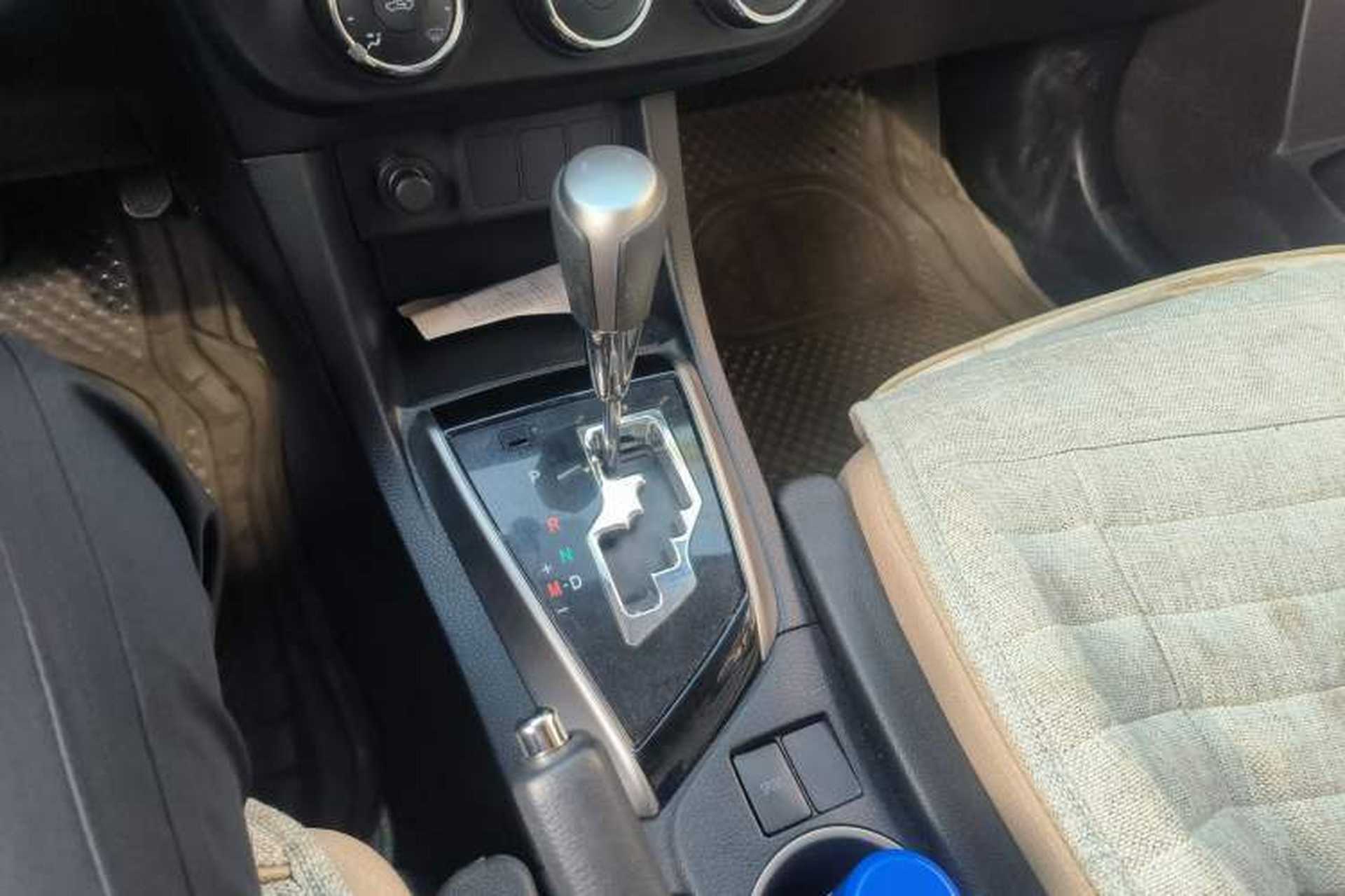 Used Toyota Levin 2016 1.6G CVT Elite Edition Gear Lever
